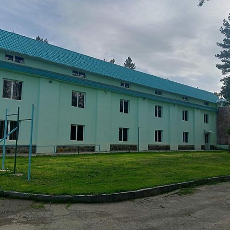 N&R Rest House Tsachkadzor Buitenkant foto